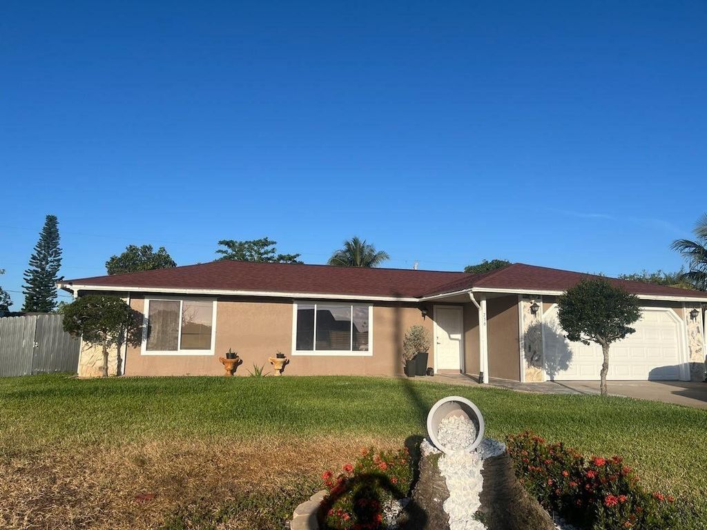 756 SW Del Rio Boulevard, Port St Lucie, FL 34953