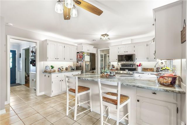4775 White Oak Circle, Lower Macungie Twp, PA 18049
