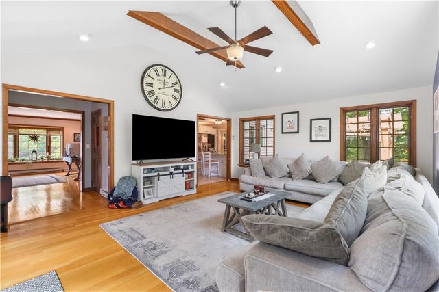 4775 White Oak Circle, Lower Macungie Twp, PA 18049