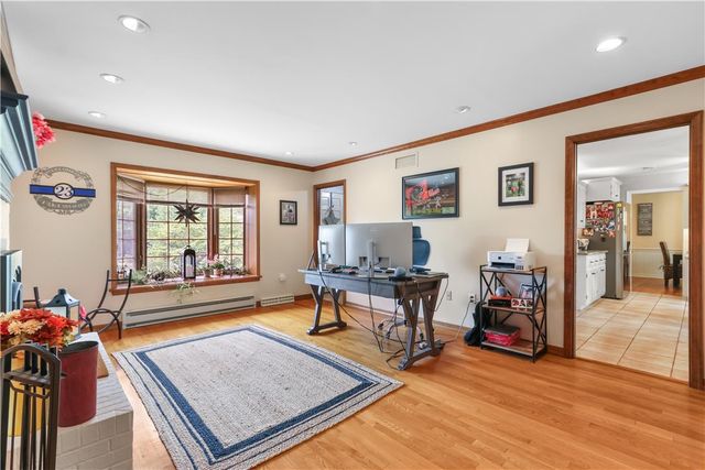 4775 White Oak Circle, Lower Macungie Twp, PA 18049