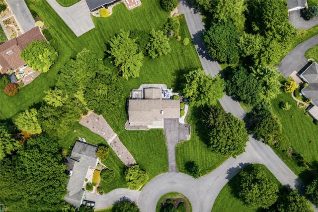 4775 White Oak Circle, Lower Macungie Twp, PA 18049