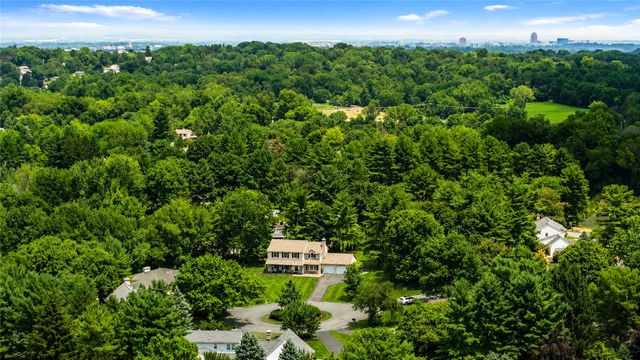 4775 White Oak Circle, Lower Macungie Twp, PA 18049
