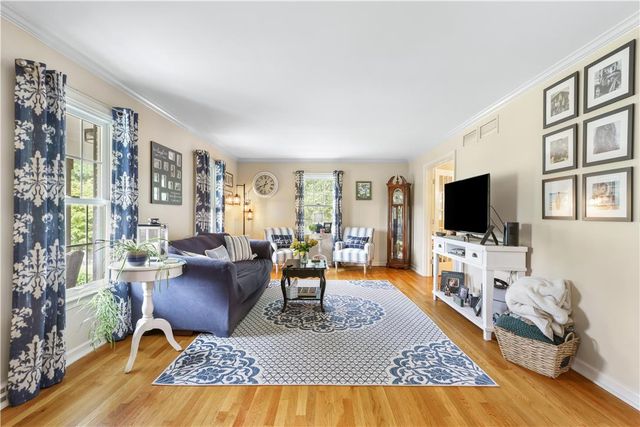 4775 White Oak Circle, Lower Macungie Twp, PA 18049