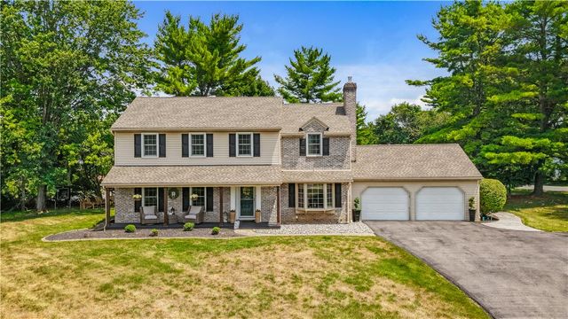 4775 White Oak Circle, Lower Macungie Twp, PA 18049