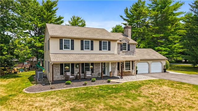 4775 White Oak Circle, Lower Macungie Twp, PA 18049