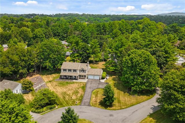 4775 White Oak Circle, Lower Macungie Twp, PA 18049