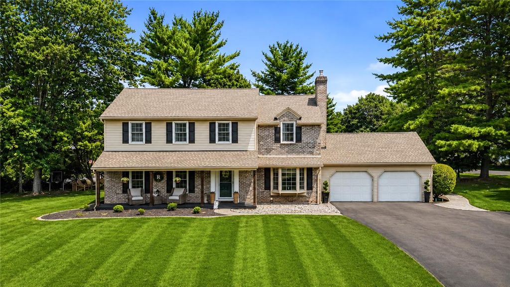4775 White Oak Circle, Lower Macungie Twp, PA 18049