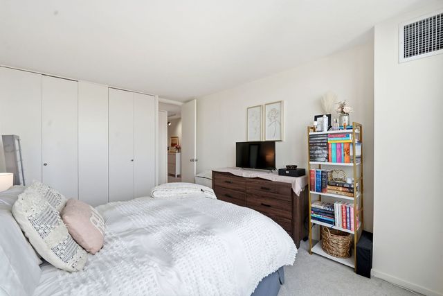 2020 N Lincoln Park W 19C, Chicago, IL 60614