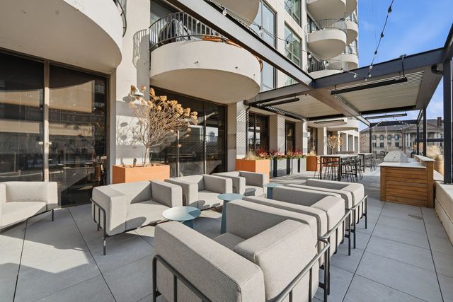 2020 N Lincoln Park W 19C, Chicago, IL 60614