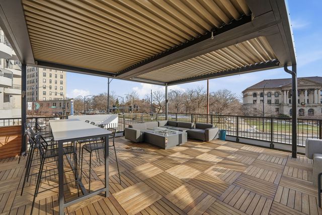 2020 N Lincoln Park W 19C, Chicago, IL 60614