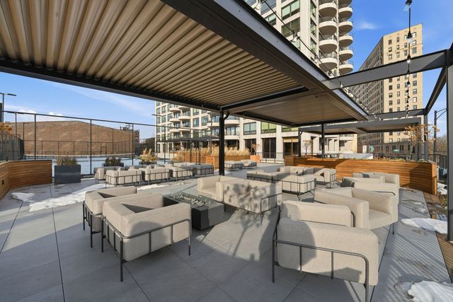 2020 N Lincoln Park W 19C, Chicago, IL 60614