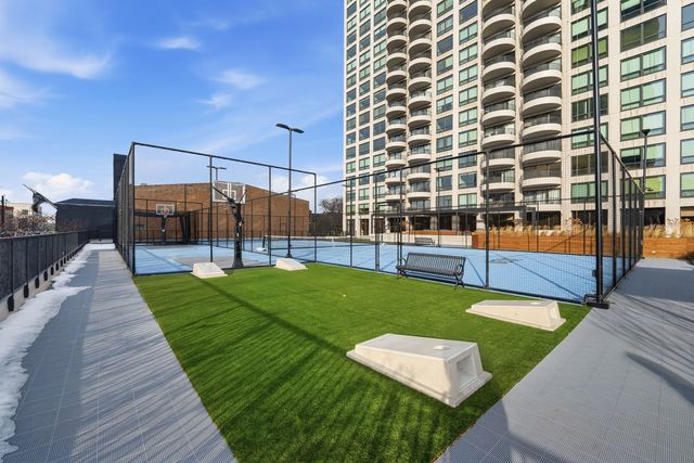 2020 N Lincoln Park W 19C, Chicago, IL 60614