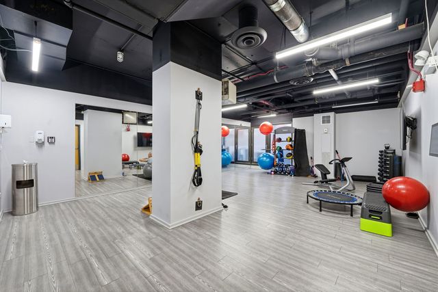 2020 N Lincoln Park W 19C, Chicago, IL 60614