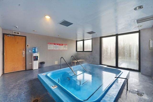 2020 N Lincoln Park W 19C, Chicago, IL 60614