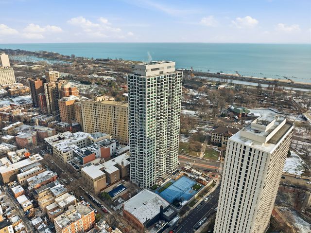 2020 N Lincoln Park W 19C, Chicago, IL 60614