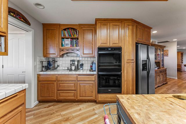 18591 Ponderosa Hills Rd, Volcano, CA 95689