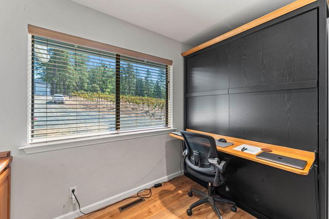 18591 Ponderosa Hills Rd, Volcano, CA 95689