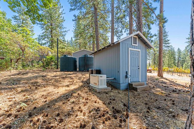 18591 Ponderosa Hills Rd, Volcano, CA 95689