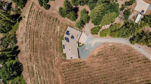 18591 Ponderosa Hills Rd, Volcano, CA 95689