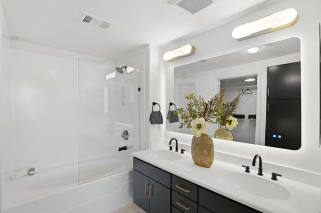 2988 Grassina Street 409, San Jose, CA 95136