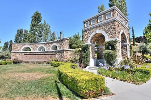 2988 Grassina Street 409, San Jose, CA 95136