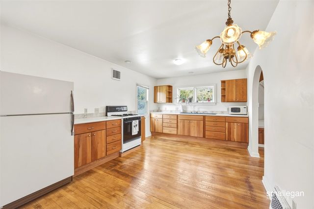 1897 Manning Avenue, Grand Rapids, MI 49534