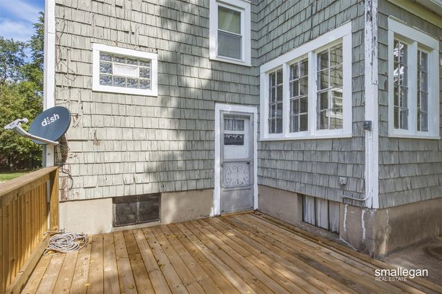 1897 Manning Avenue, Grand Rapids, MI 49534