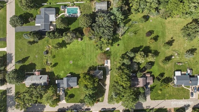 1897 Manning Avenue, Grand Rapids, MI 49534