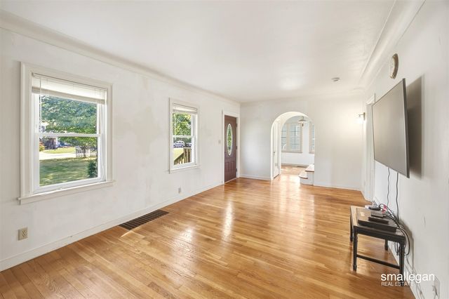 1897 Manning Avenue, Grand Rapids, MI 49534