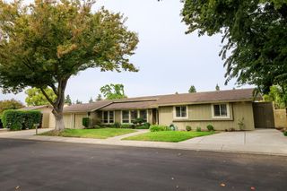505 Avanel Dr, Modesto, CA 95356