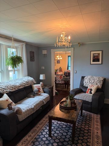 517 W Main Street, Manchester Vlg, MI 48158