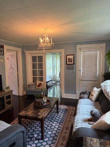 517 W Main Street, Manchester Vlg, MI 48158