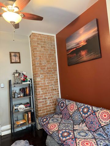 517 W Main Street, Manchester Vlg, MI 48158