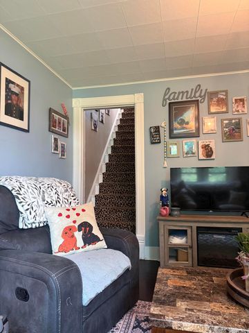 517 W Main Street, Manchester Vlg, MI 48158