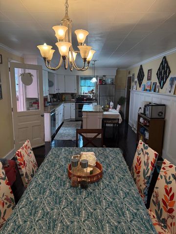 517 W Main Street, Manchester Vlg, MI 48158