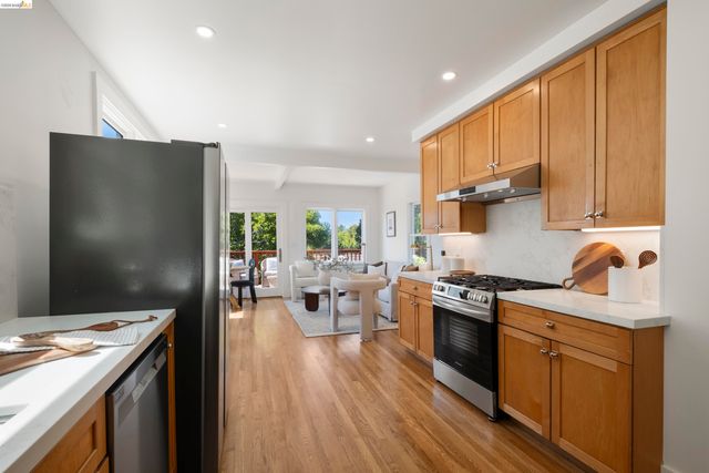 1611 Rose St, Berkeley, CA 94703