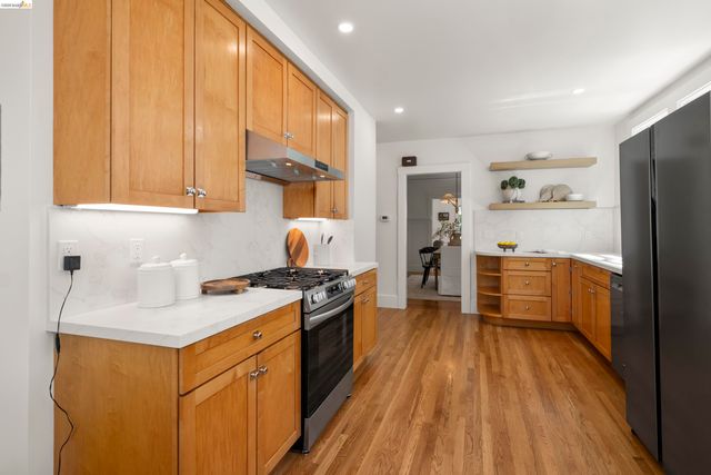 1611 Rose St, Berkeley, CA 94703