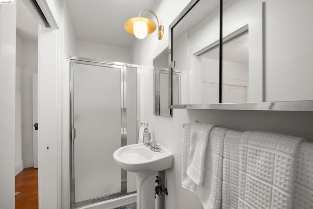 1611 Rose St, Berkeley, CA 94703