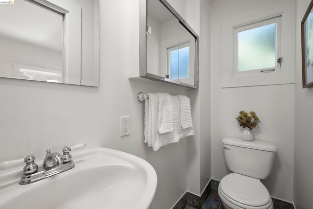 1611 Rose St, Berkeley, CA 94703