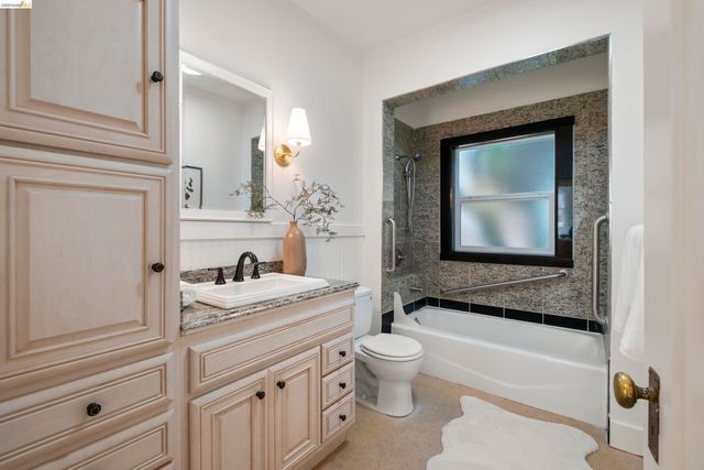 1611 Rose St, Berkeley, CA 94703