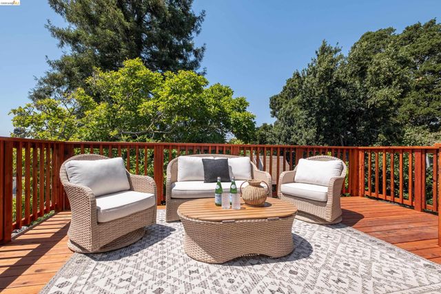1611 Rose St, Berkeley, CA 94703