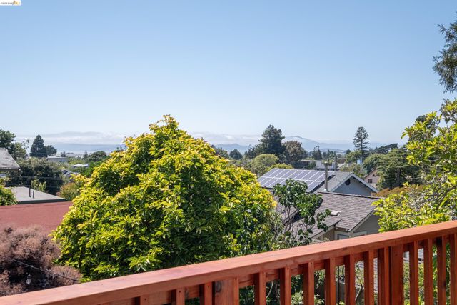 1611 Rose St, Berkeley, CA 94703