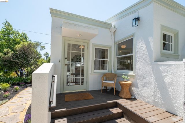 1611 Rose St, Berkeley, CA 94703