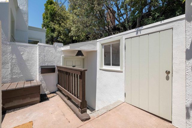 1611 Rose St, Berkeley, CA 94703