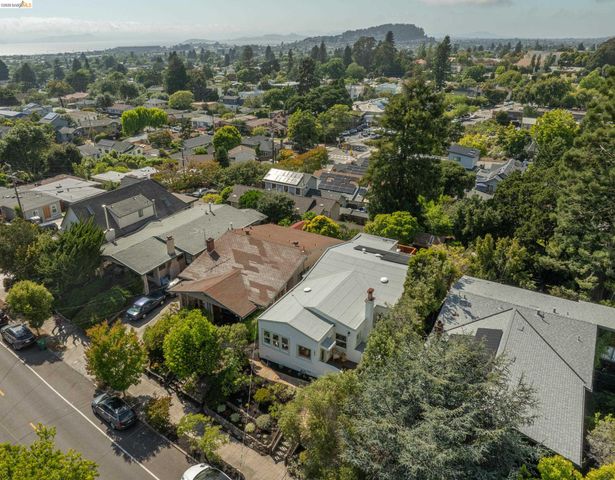 1611 Rose St, Berkeley, CA 94703
