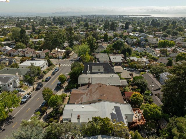 1611 Rose St, Berkeley, CA 94703