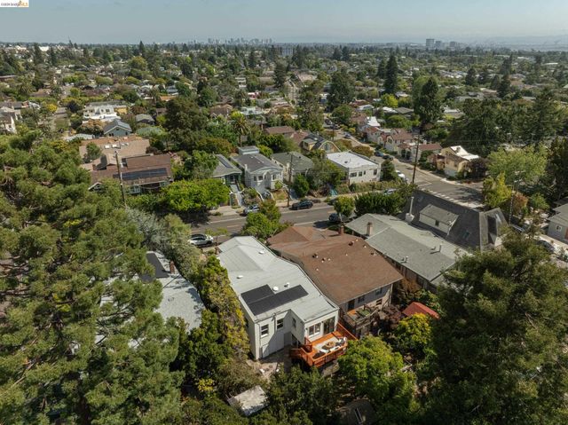 1611 Rose St, Berkeley, CA 94703
