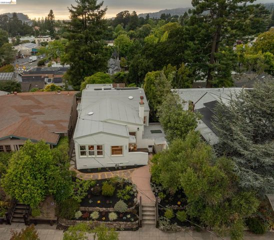 1611 Rose St, Berkeley, CA 94703