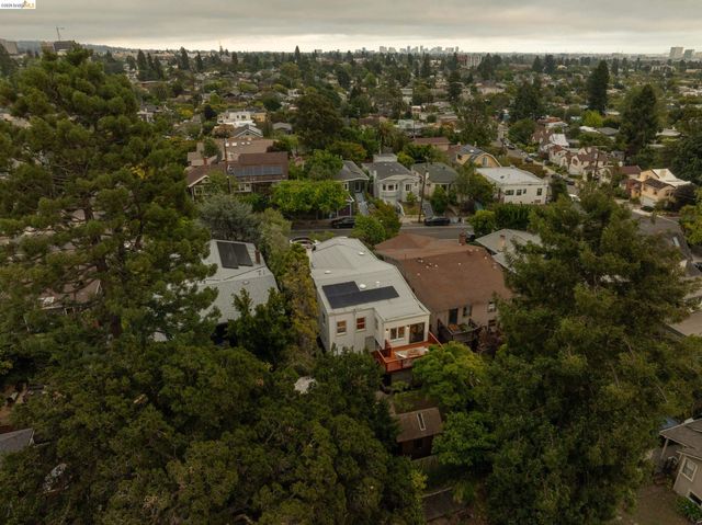 1611 Rose St, Berkeley, CA 94703