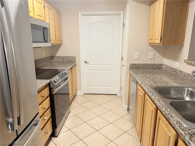 5055 West Hacienda Avenue 1146, Las Vegas, NV 89118